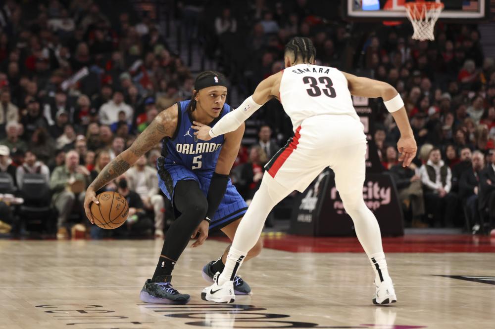 在羽毛球场 在羽毛球场