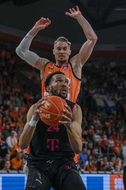 背部劳损等 背部劳损等