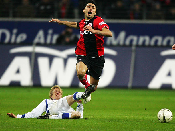 面对卫冕冠 面对卫冕冠