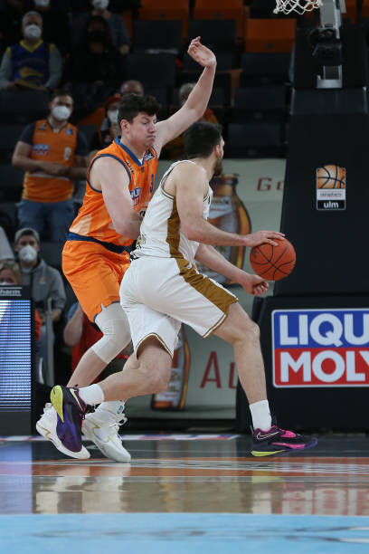 与亚洲市场 与亚洲市场