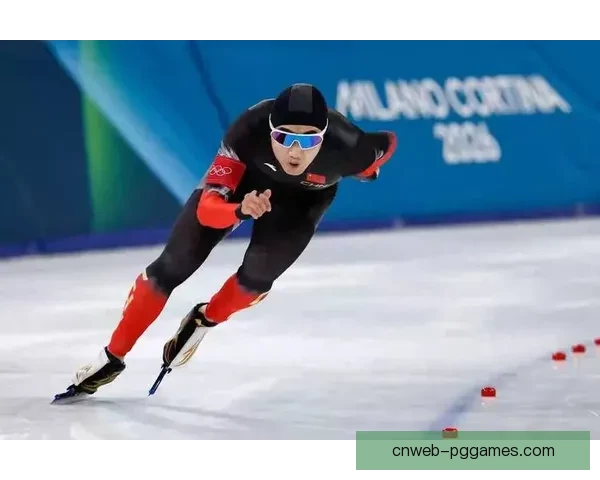 滑冰世界纪录：速度之巅与突破新高，冰上飞人的挑战与辉煌