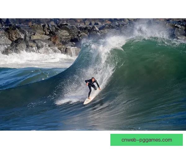 海浪潮起，挑战巅峰：冲浪杯赛再度燃情